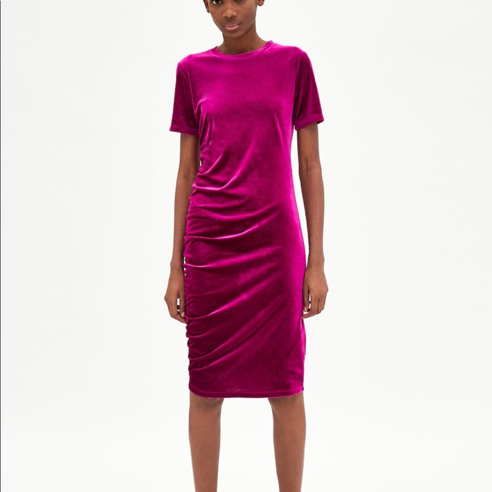 🎉🎉 2/$30 🎉🎉 Zara velvet dress